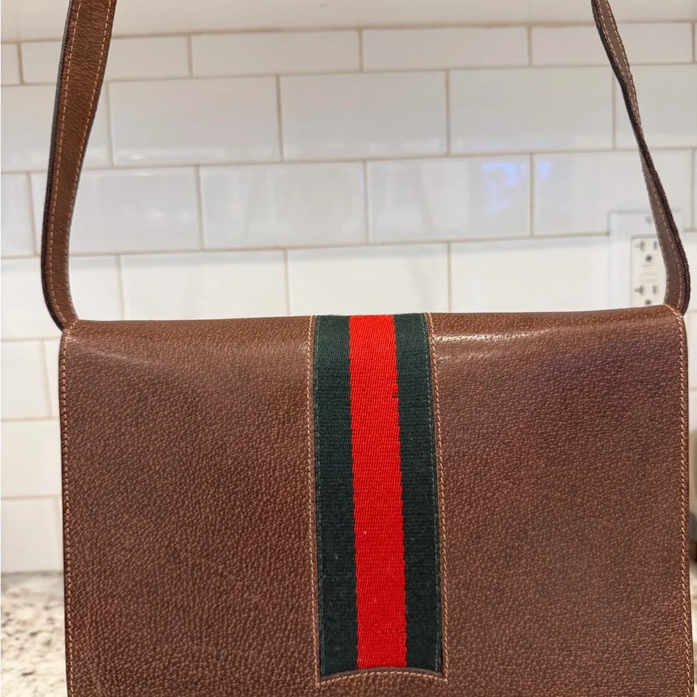 Gucci Brown Leather Satchel vintage with Gold Accent - Picture 7 of 16